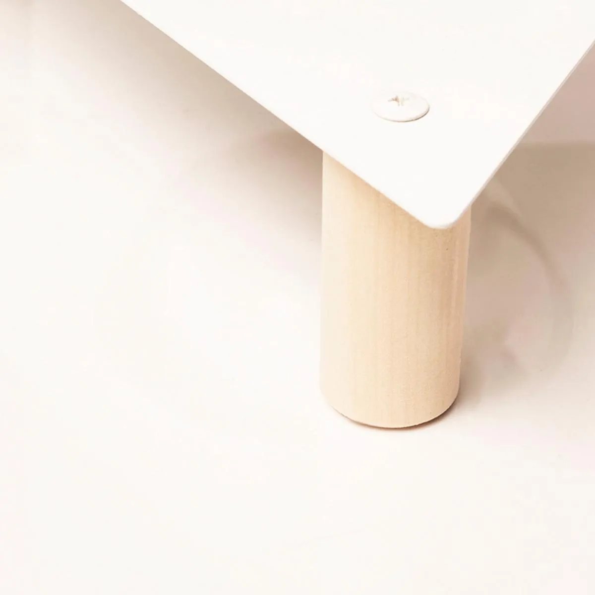 Elevated dog bowl (Metal and wood triangle)