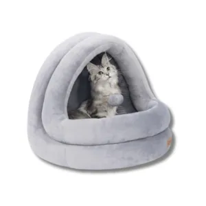Luxurious Nesting Cave