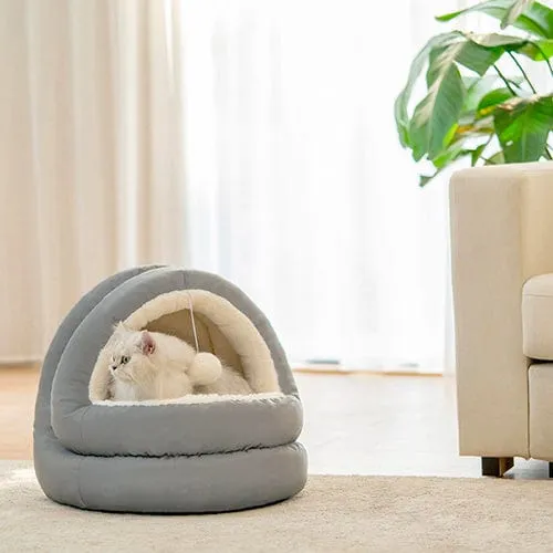 Luxurious Nesting Cave